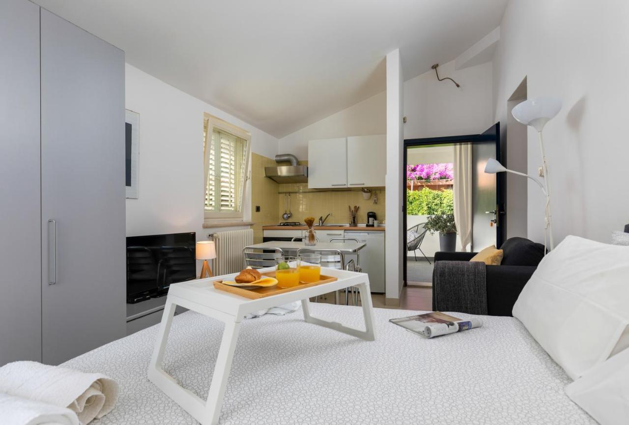 Milena Apartments Rabac Exterior photo